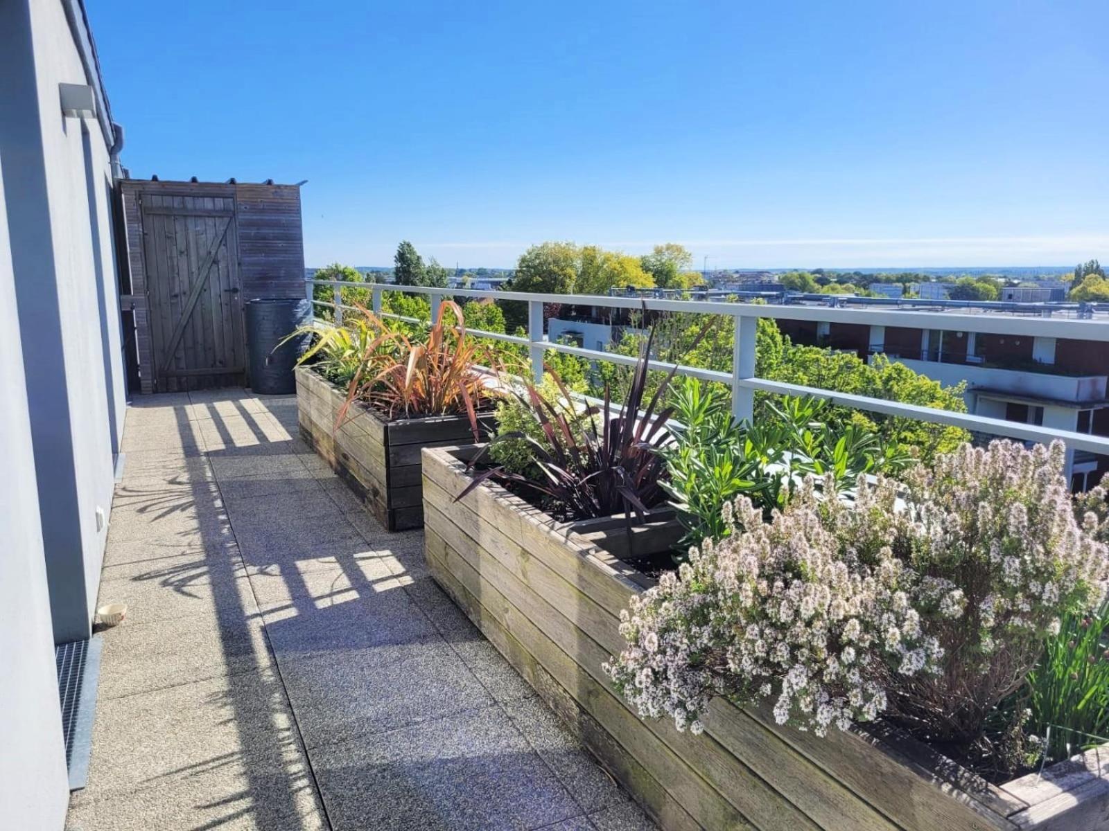 Le Nid : Rooftop Moderne Surplombant La Ville Нант Екстериор снимка